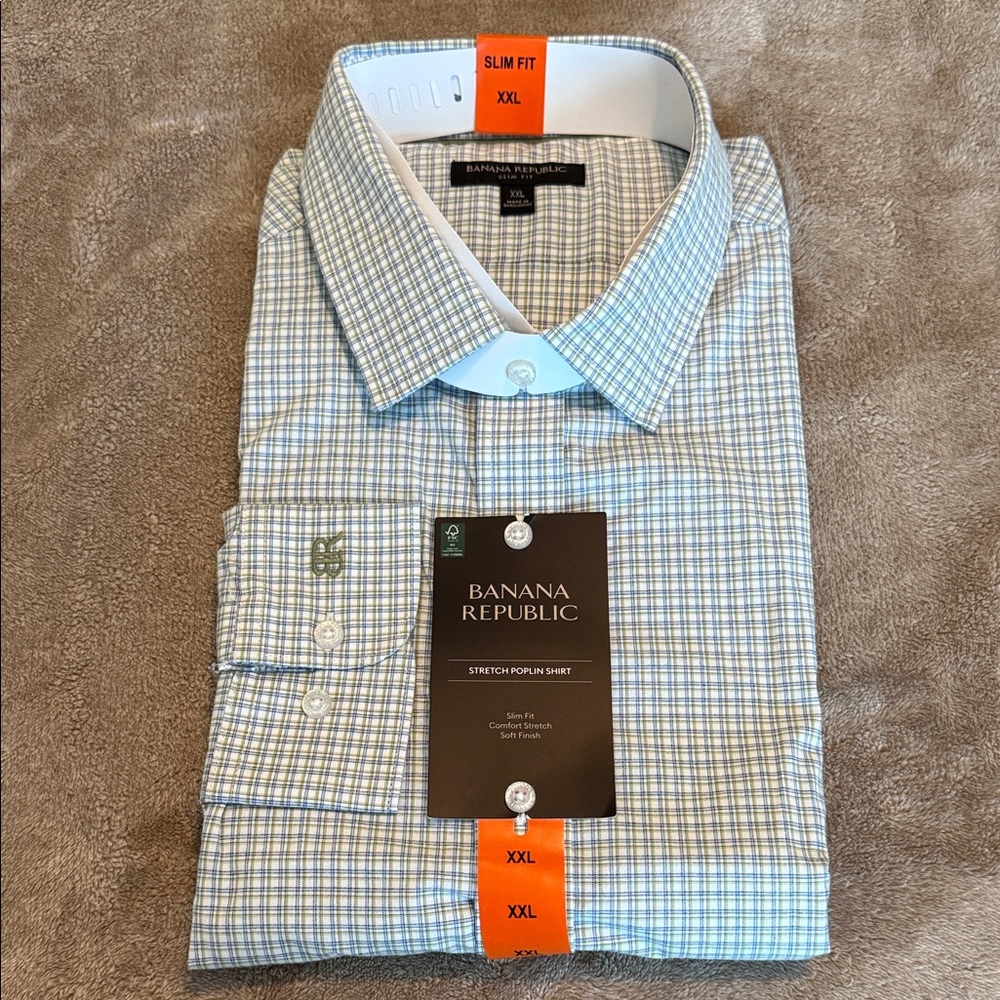 Banana Republic Blue and White Checkered Men's Stretch Poplin Long Sleeve Shirt